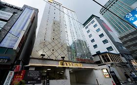 Ytt Hotel
