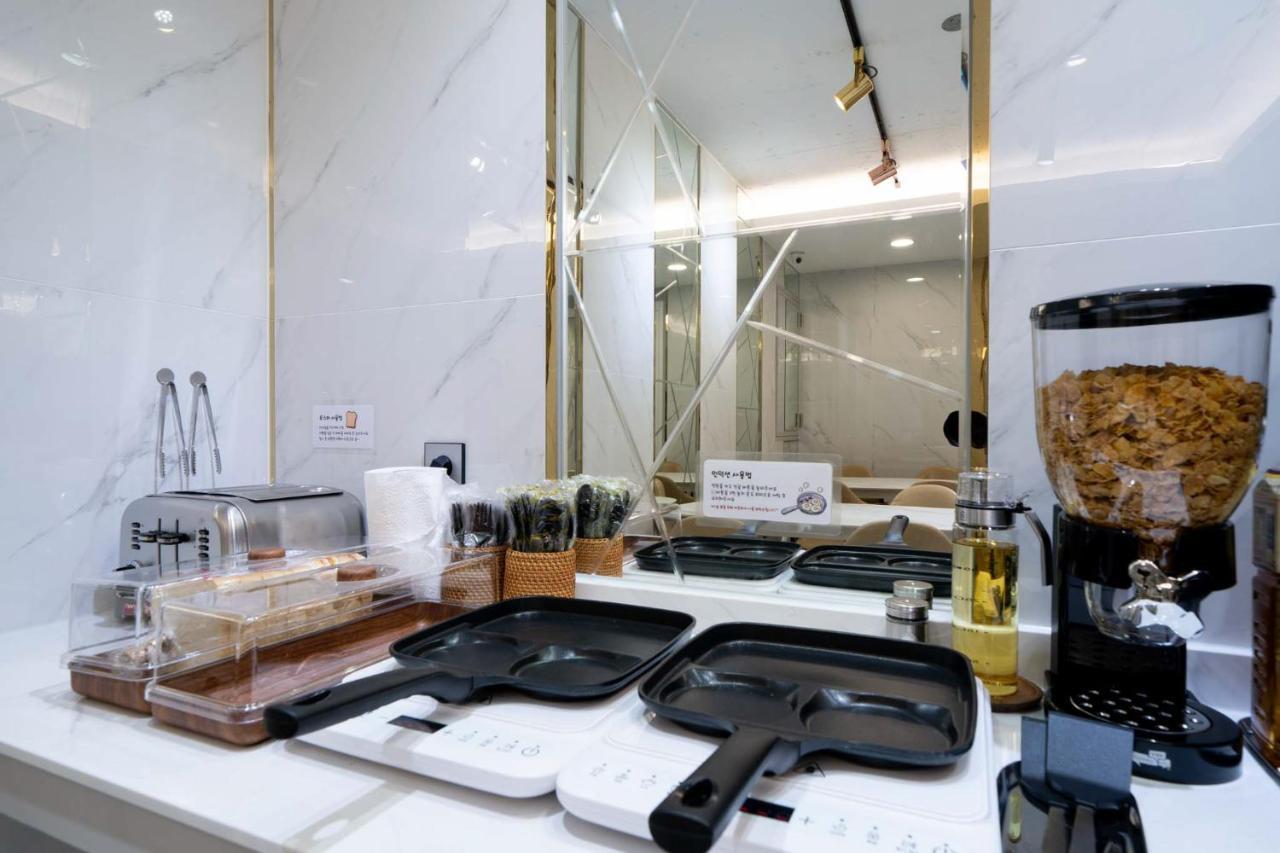Ytt Hotel Busan Exterior photo